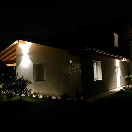 住宿加早餐酒店 La Casa Del Sole 萨拉巴根泽